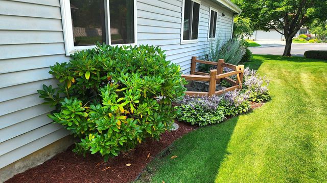 3815 S GREYSTONE Ln, Spokane, WA 99223