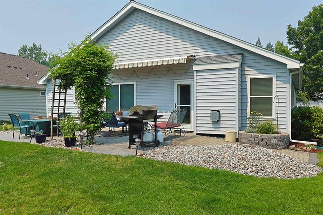3815 S GREYSTONE Ln, Spokane, WA 99223