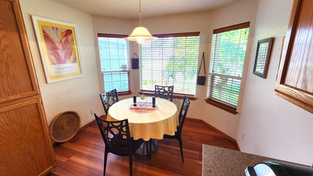 3815 S GREYSTONE Ln, Spokane, WA 99223