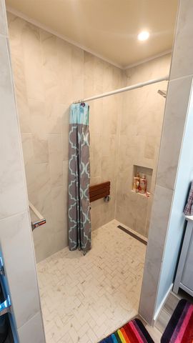 3815 S GREYSTONE Ln, Spokane, WA 99223