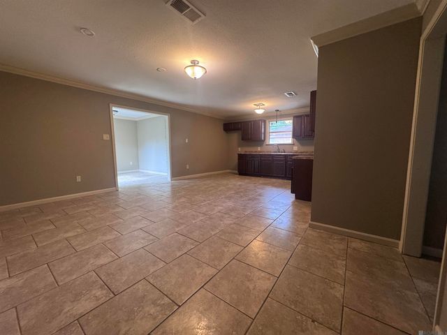 13338 E Shamrock Ave, Baton Rouge, LA 70814