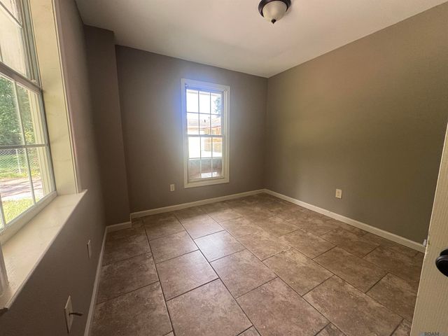 13338 E Shamrock Ave, Baton Rouge, LA 70814