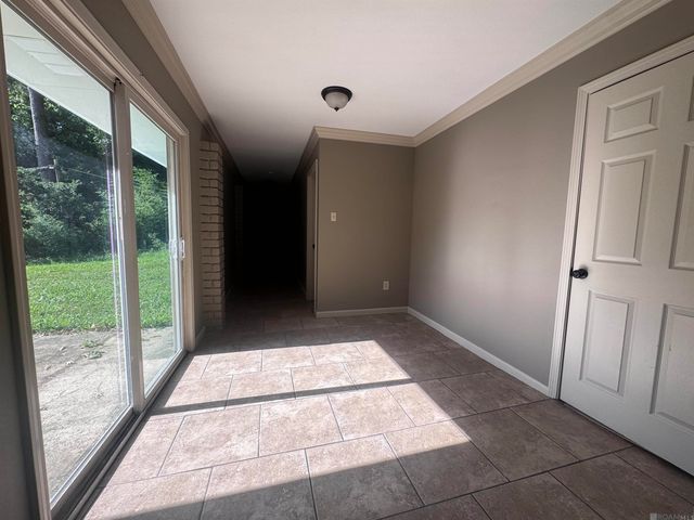 13338 E Shamrock Ave, Baton Rouge, LA 70814