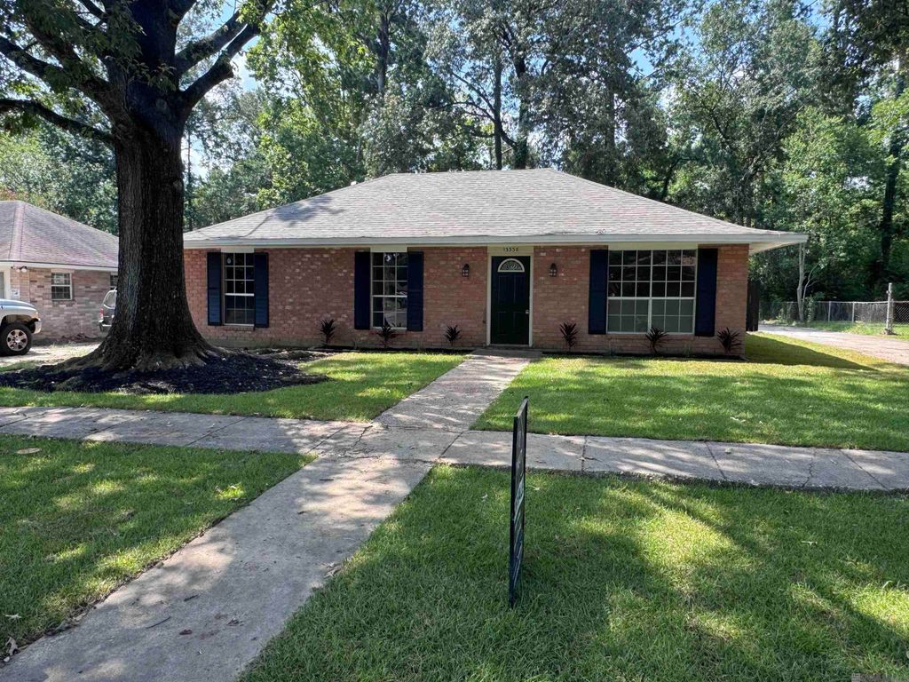13338 E Shamrock Ave, Baton Rouge, LA 70814