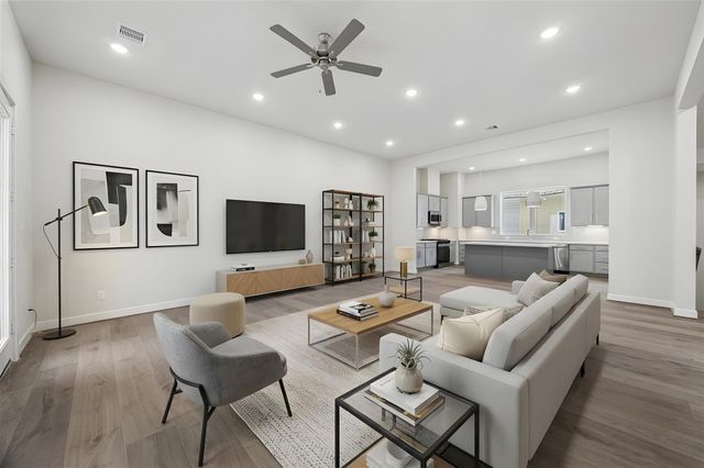 6330 Paddington Bend Drive, Houston, TX 77008