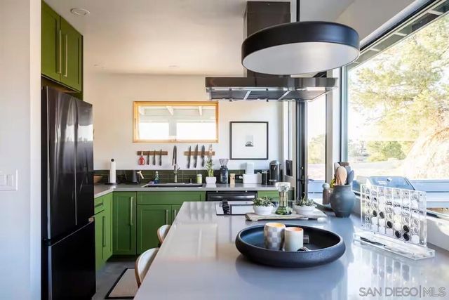 48311 Burns Canyon Rd, Pioneertown, CA 92268