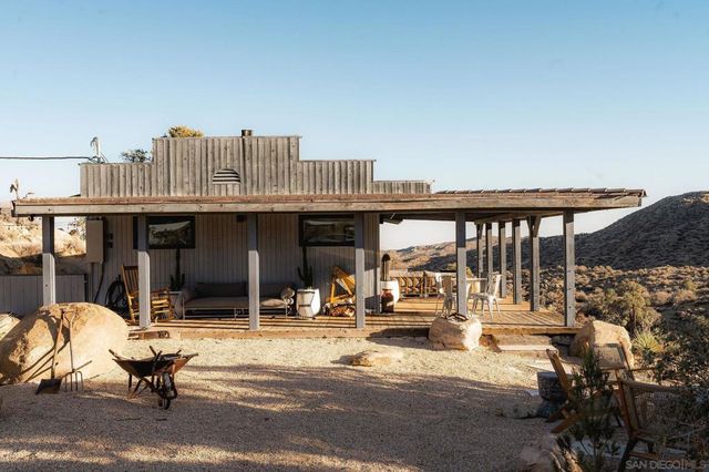 48311 Burns Canyon Rd, Pioneertown, CA 92268