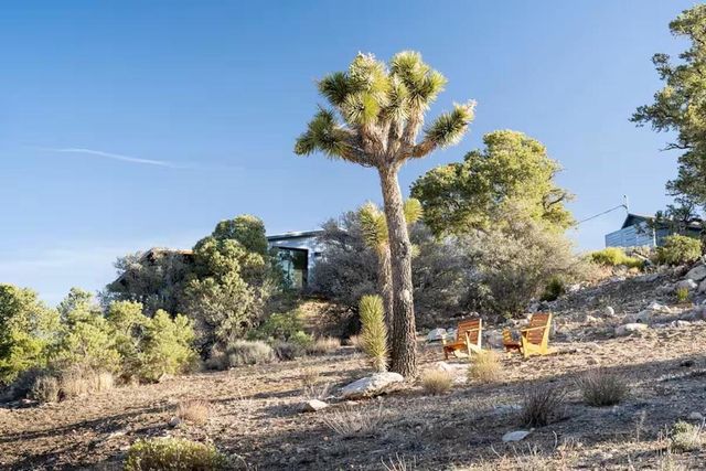 48311 Burns Canyon Rd, Pioneertown, CA 92268