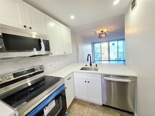 108 Royal Park Drive 2H, Oakland Park, FL 33309