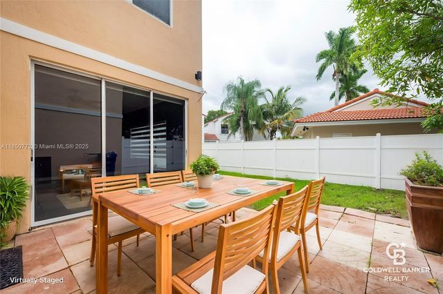 18021 SW 11th Ct, Pembroke Pines, FL 33029