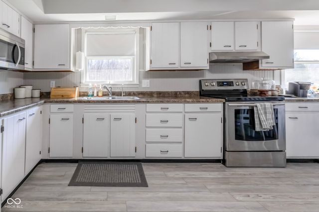 7683 Bellsville Pike, Nashville, IN 47448