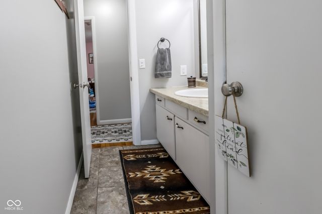 7683 Bellsville Pike, Nashville, IN 47448