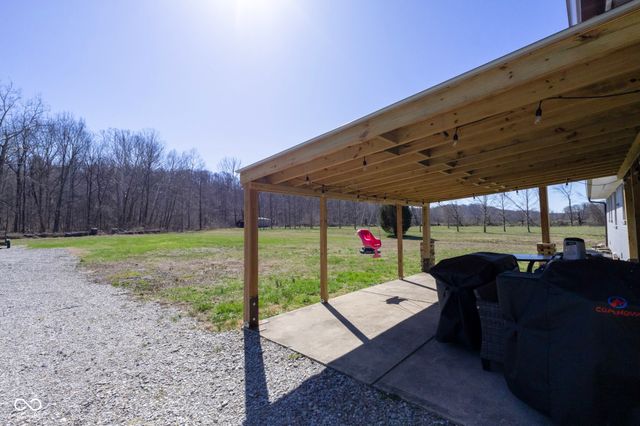 7683 Bellsville Pike, Nashville, IN 47448