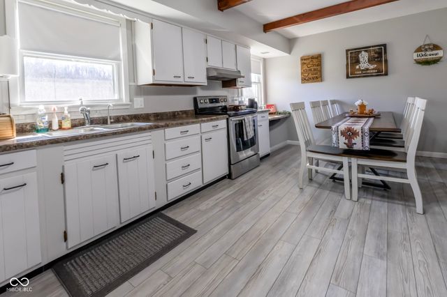 7683 Bellsville Pike, Nashville, IN 47448