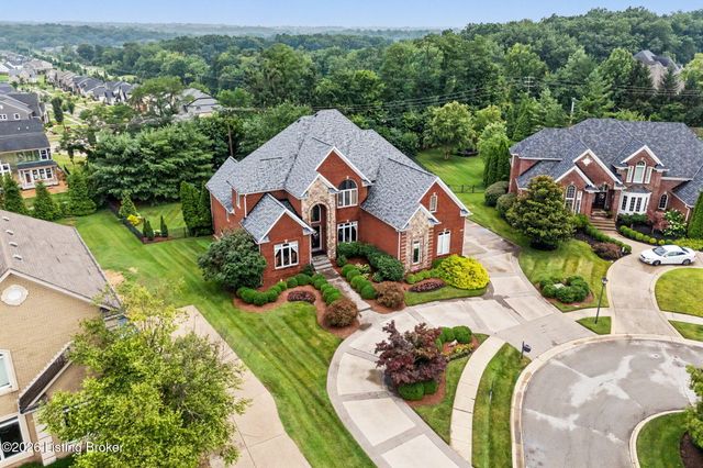 2126 Highland Springs Pl, Louisville, KY 40245