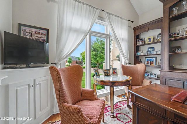 2126 Highland Springs Pl, Louisville, KY 40245