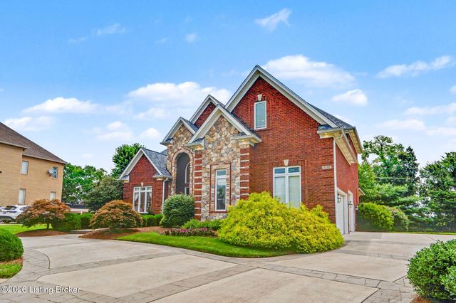 2126 Highland Springs Pl, Louisville, KY 40245