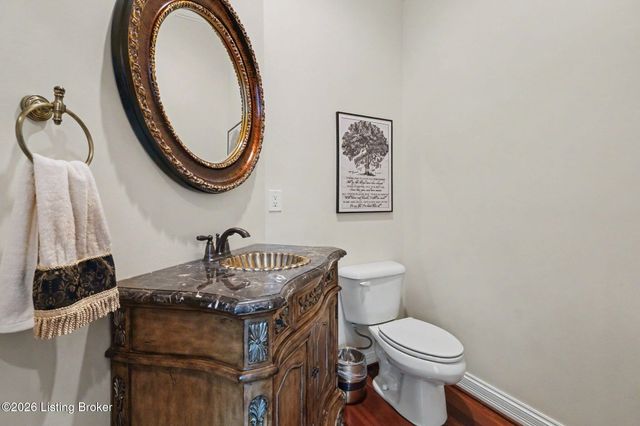 2126 Highland Springs Pl, Louisville, KY 40245