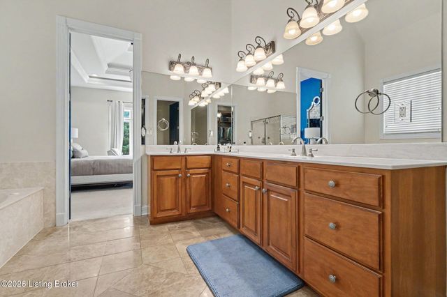 2126 Highland Springs Pl, Louisville, KY 40245
