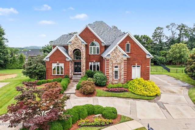 2126 Highland Springs Pl, Louisville, KY 40245