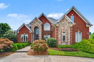2126 Highland Springs Pl, Louisville, KY 40245