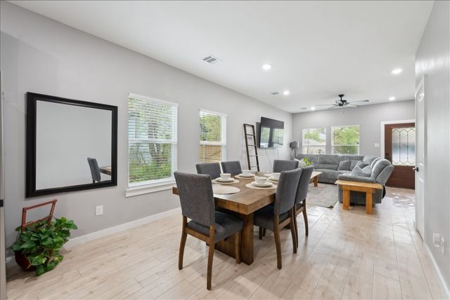 707 N Wilhite Street, Cleburne, TX 76031