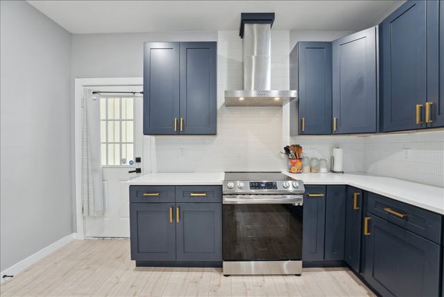 707 N Wilhite Street, Cleburne, TX 76031