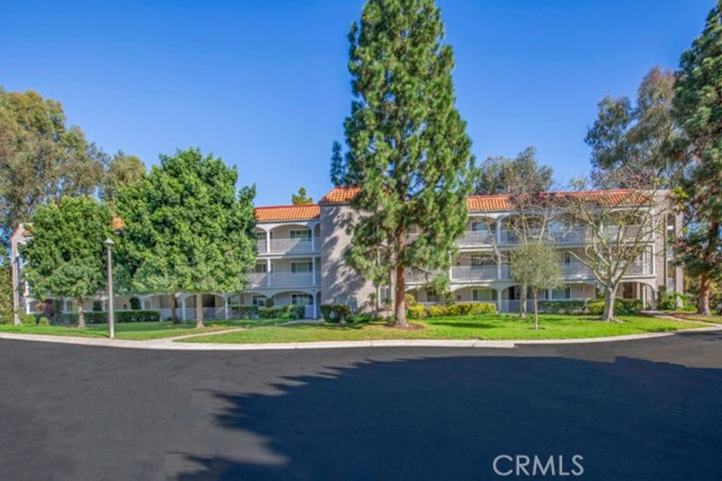 3510 Bahia Blanca 3C, Laguna Woods, CA 92637