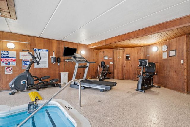 135 Viking Drive E 321, Little Canada, MN 55117