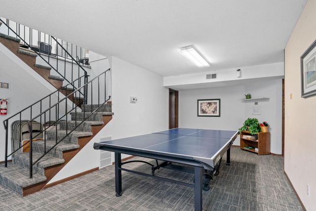 135 Viking Drive E 321, Little Canada, MN 55117