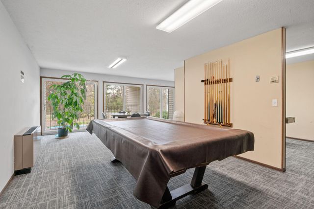 135 Viking Drive E 321, Little Canada, MN 55117