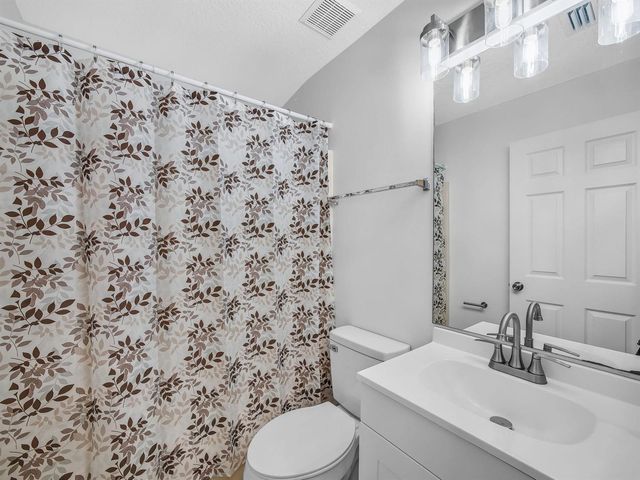 5323 NW Perez Court, Port St. Lucie, FL 34983