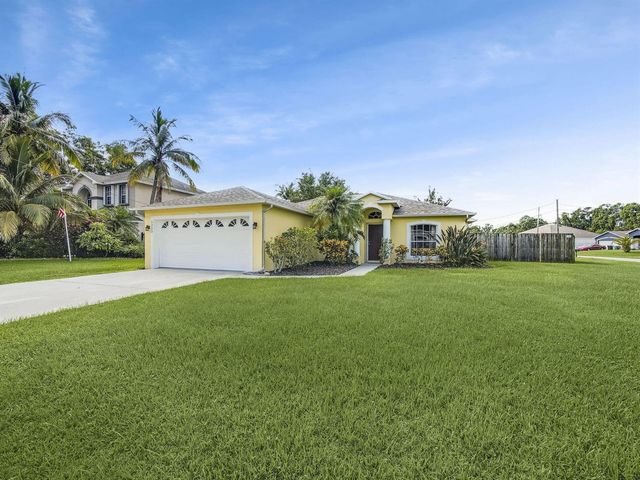 5323 NW Perez Court, Port St. Lucie, FL 34983