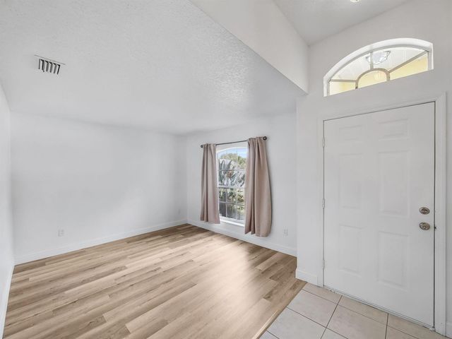 5323 NW Perez Court, Port St. Lucie, FL 34983
