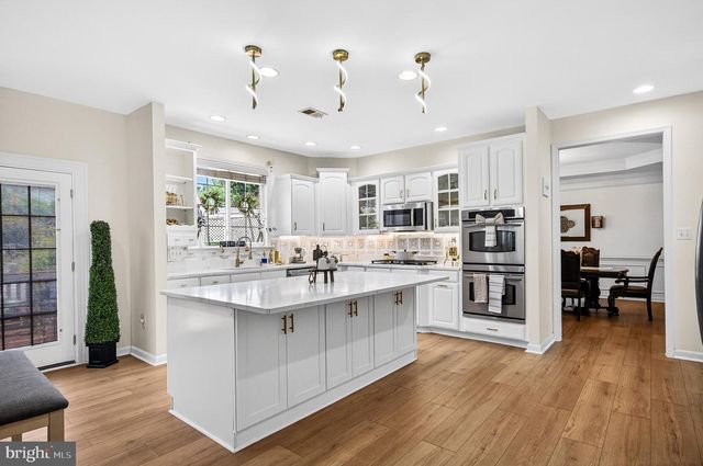 9222 CAMPFIRE CT, Bristow, VA 20136