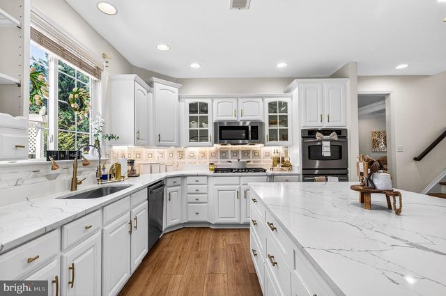 9222 CAMPFIRE CT, Bristow, VA 20136