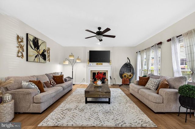 9222 CAMPFIRE CT, Bristow, VA 20136