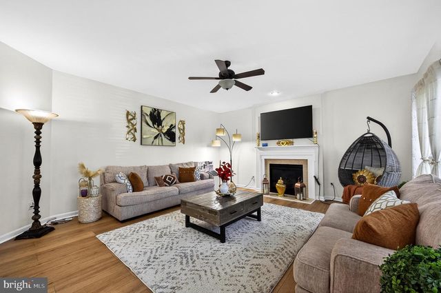 9222 CAMPFIRE CT, Bristow, VA 20136