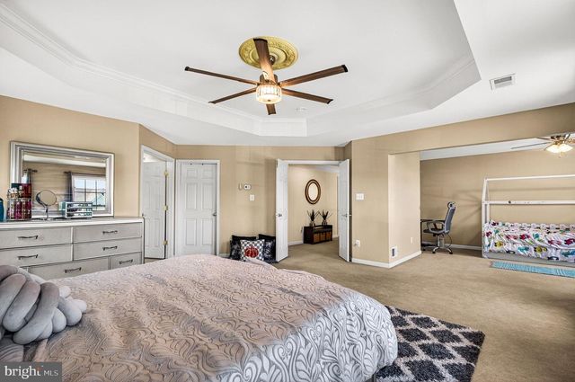 9222 CAMPFIRE CT, Bristow, VA 20136