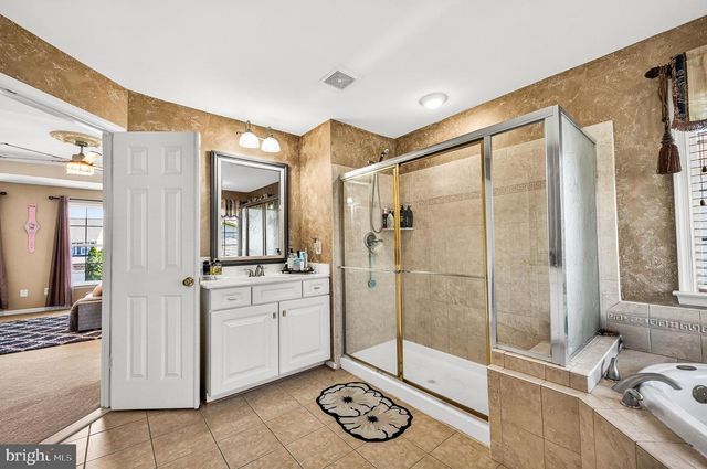 9222 CAMPFIRE CT, Bristow, VA 20136