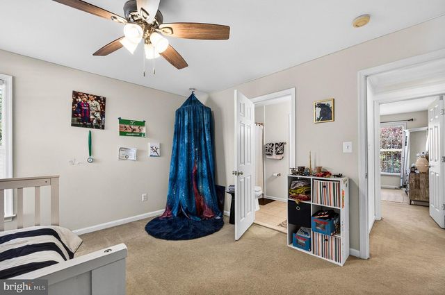9222 CAMPFIRE CT, Bristow, VA 20136