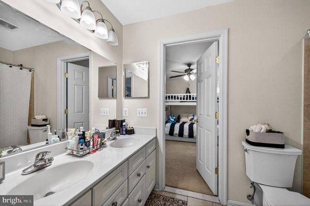 9222 CAMPFIRE CT, Bristow, VA 20136