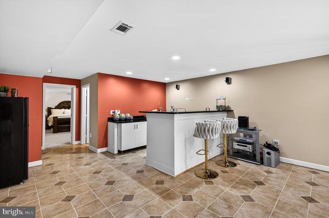 9222 CAMPFIRE CT, Bristow, VA 20136