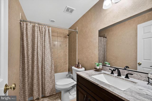 9222 CAMPFIRE CT, Bristow, VA 20136