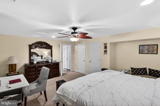 9222 CAMPFIRE CT, Bristow, VA 20136