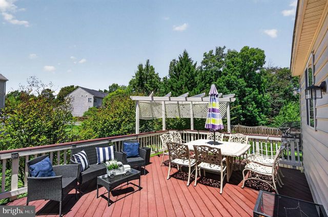 9222 CAMPFIRE CT, Bristow, VA 20136