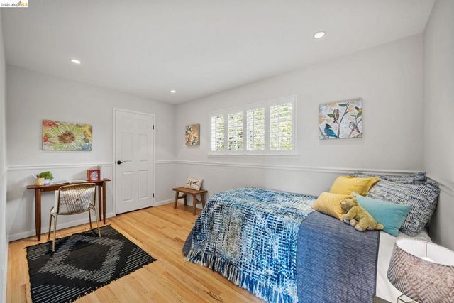 206 Sheila Ct, Moraga, CA 94556