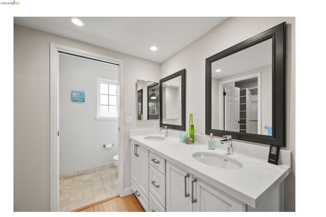 206 Sheila Ct, Moraga, CA 94556