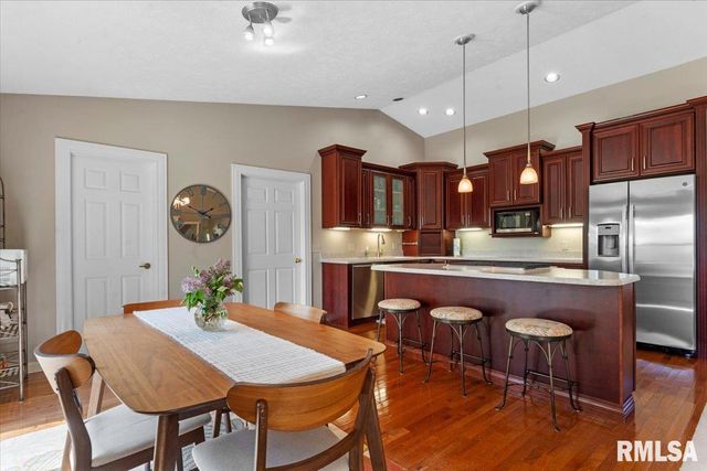 3500 DEER RUN Drive, Springfield, IL 62711