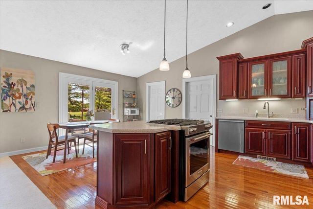 3500 DEER RUN Drive, Springfield, IL 62711